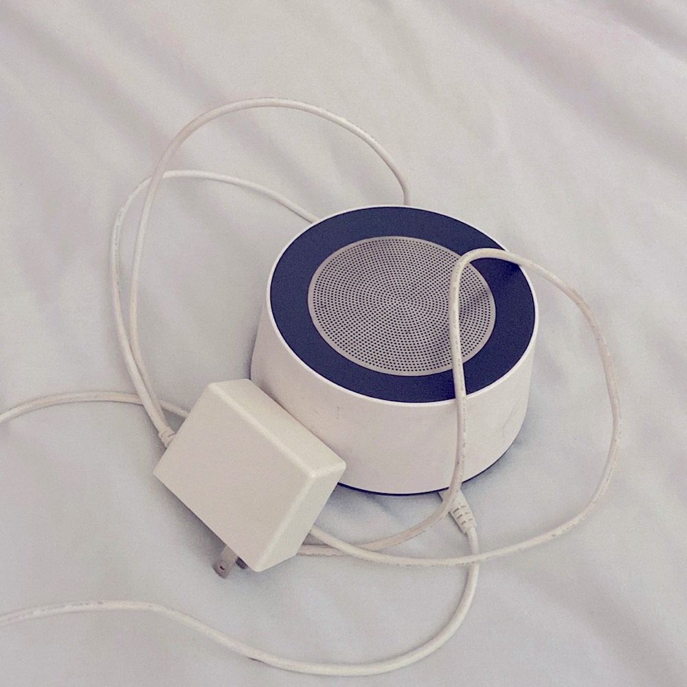 Baby sound machine